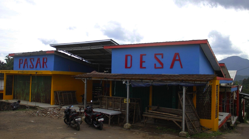 Pasar Desa hasil rehabilitasi menggunakan dana bonus produksi ( Foto: Anza Suseno)